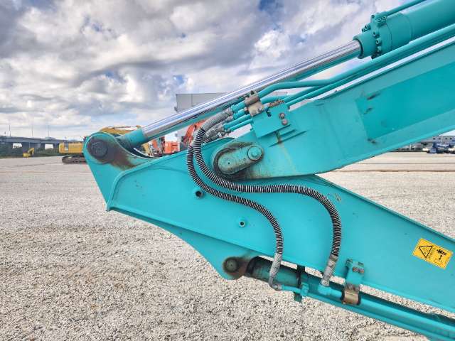 Kobelco SK135SR-3