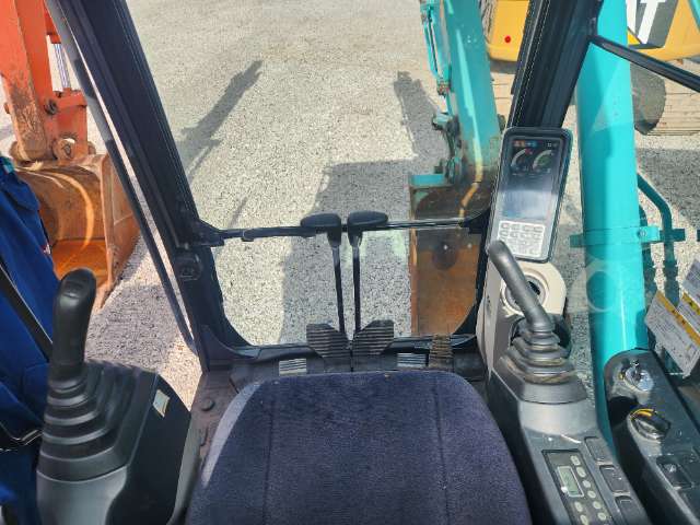 Kobelco SK135SR-3