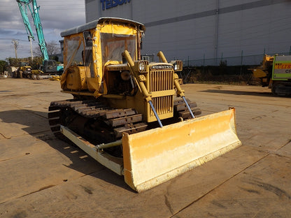 Komatsu D30P-15